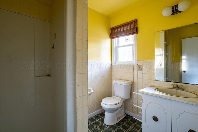 6761 County Rd 11, Shamrock, TX 79079