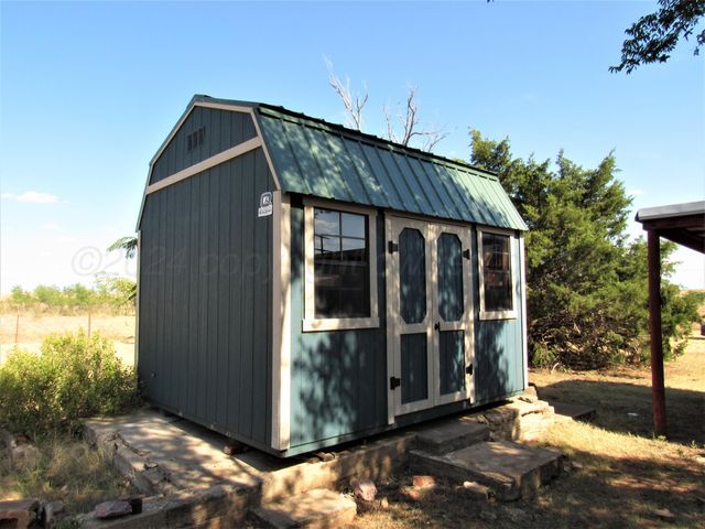 6761 County Rd 11, Shamrock, TX 79079