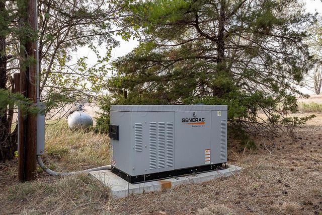 6761 County Rd 11, Shamrock, TX 79079