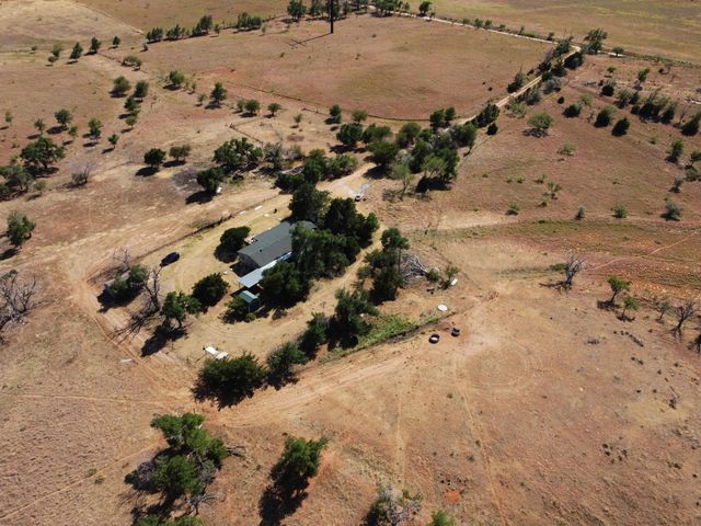 6761 County Rd 11, Shamrock, TX 79079