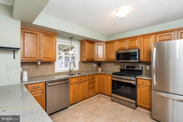 77 GARY DR, Hamilton, NJ 08690