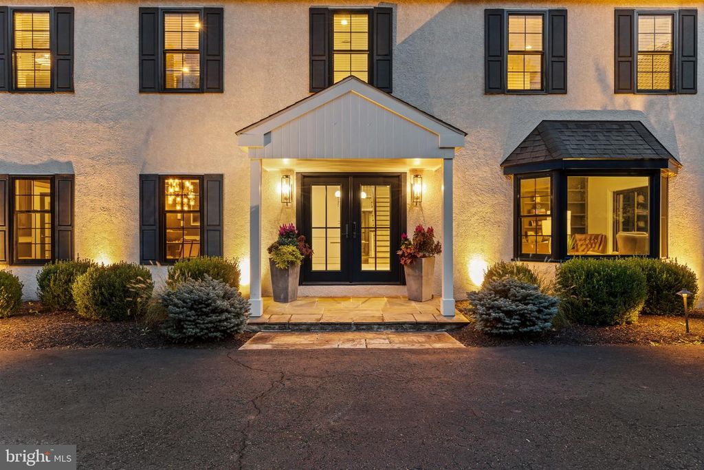 18 COLTS NECK DR, NEWTOWN, PA 18940 — photo 2