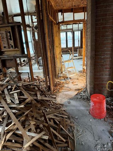 11881 Saint Patrick Street, Detroit, MI 48205