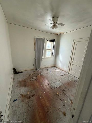 11881 Saint Patrick Street, Detroit, MI 48205