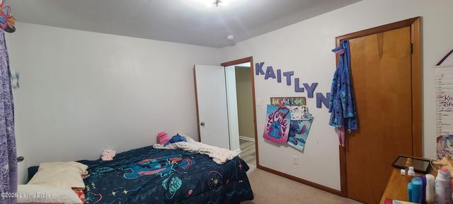 7001 Monty Ln, Louisville, KY 40291