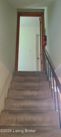 7001 Monty Ln, Louisville, KY 40291