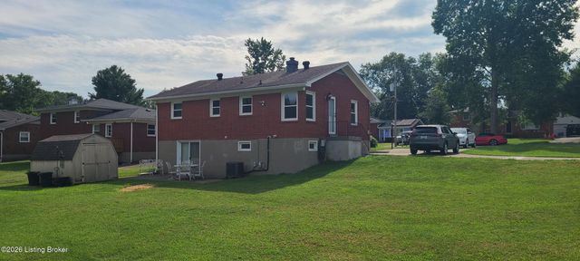 7001 Monty Ln, Louisville, KY 40291