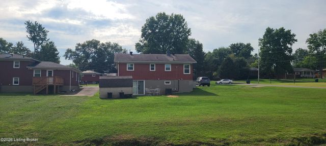 7001 Monty Ln, Louisville, KY 40291