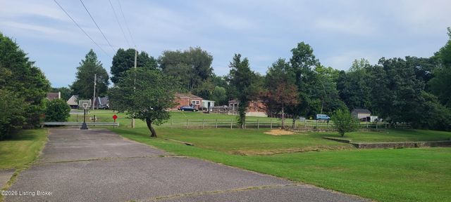 7001 Monty Ln, Louisville, KY 40291