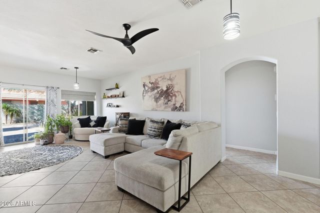 1620 S 80TH Drive, Phoenix, AZ 85043