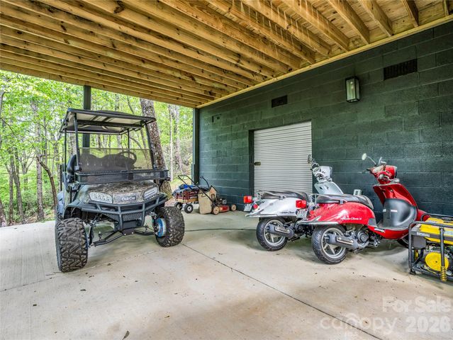 737 Melrose Mountain Road, Tryon, NC 28782