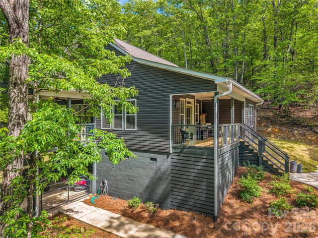 737 Melrose Mountain Road, Tryon, NC 28782