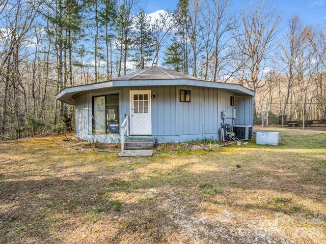 737 Melrose Mountain Road, Tryon, NC 28782