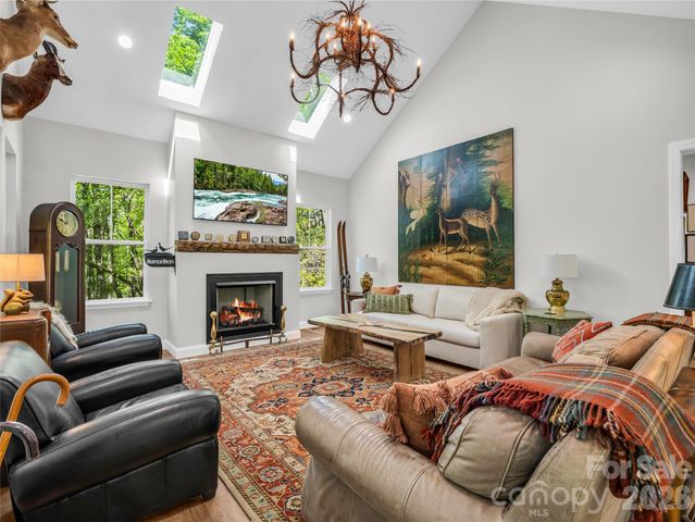 737 Melrose Mountain Road, Tryon, NC 28782
