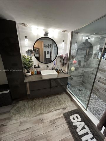 800 NE 195th St 409, Miami, FL 33179