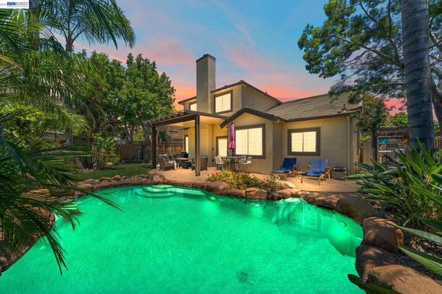 1274 Echo Summit St, Livermore, CA 94551
