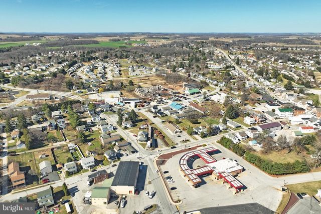 9 N HILL ST, Stewartstown, PA 17363