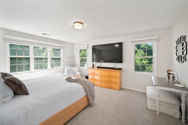 7 Muir Way, Marlborough, MA 01752