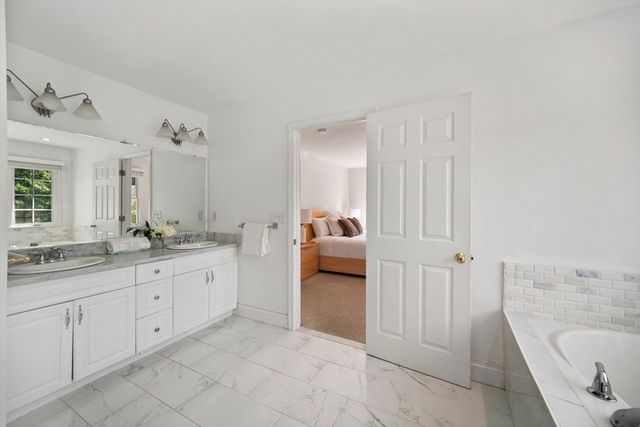 7 Muir Way, Marlborough, MA 01752