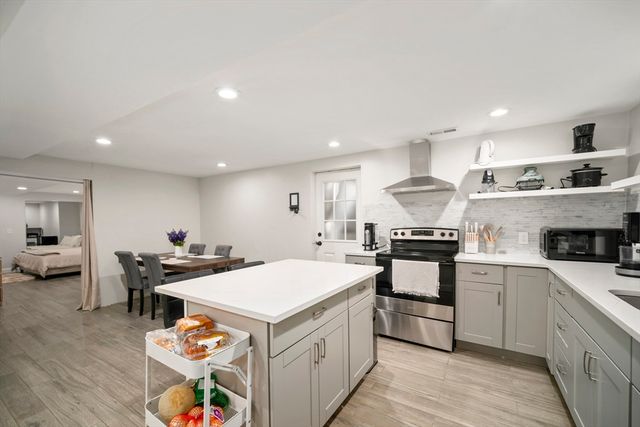 7 Muir Way, Marlborough, MA 01752