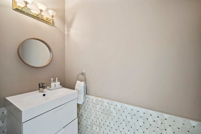 7 Muir Way, Marlborough, MA 01752