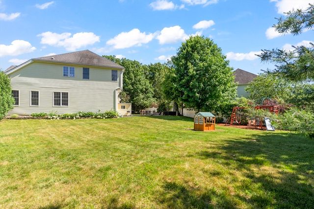 7 Muir Way, Marlborough, MA 01752