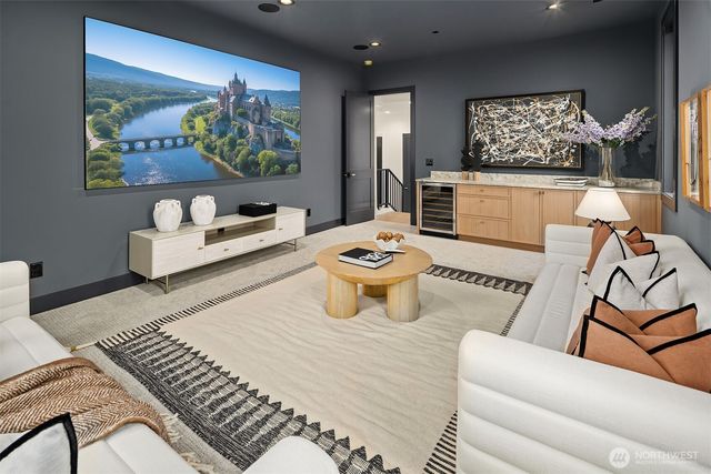 16408 NE 10th Place, Bellevue, WA 98008