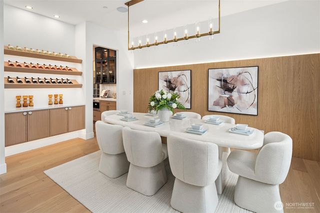 16408 NE 10th Place, Bellevue, WA 98008