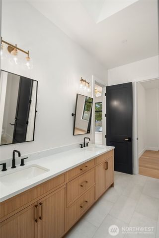 16408 NE 10th Place, Bellevue, WA 98008