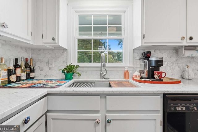 2488 Forestdale Drive, Dacula, GA 30019