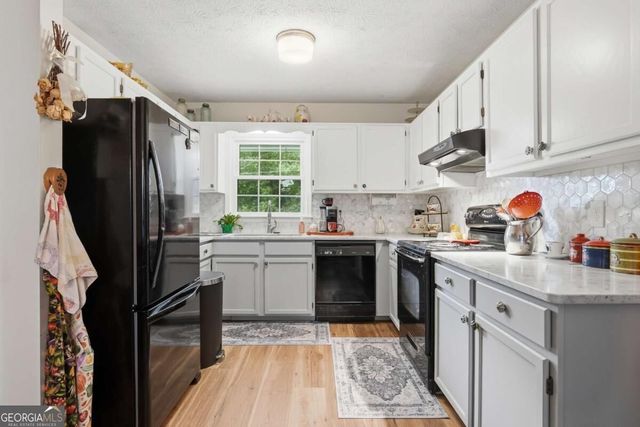 2488 Forestdale Drive, Dacula, GA 30019