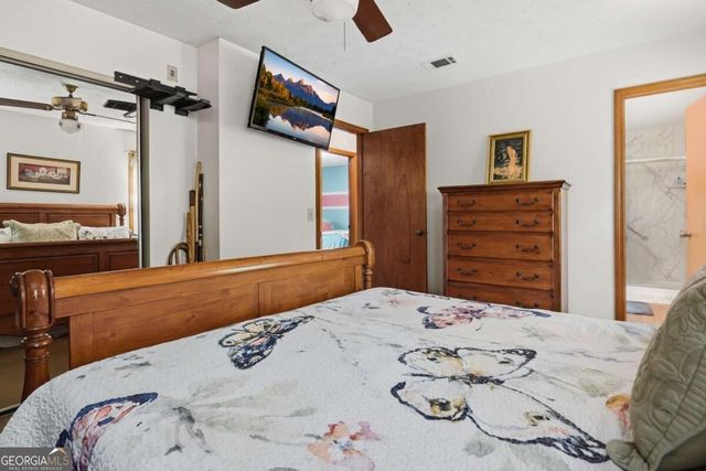 2488 Forestdale Drive, Dacula, GA 30019