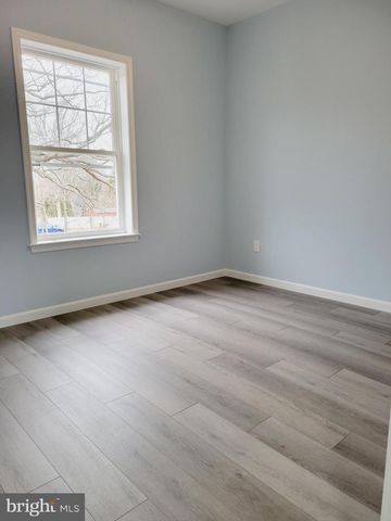 17 COLUMBIA, Vineland, NJ 08360