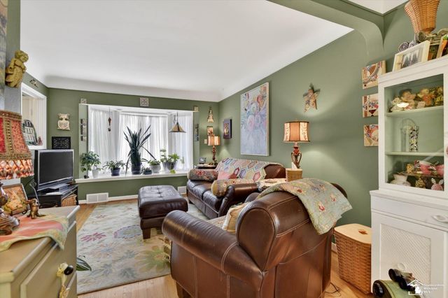 2604 Rochester Road 11, Royal Oak, MI 48073