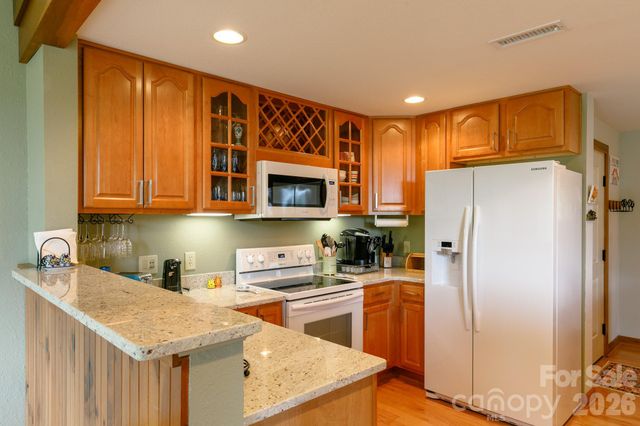222 Creekside Way D301, Burnsville, NC 28714