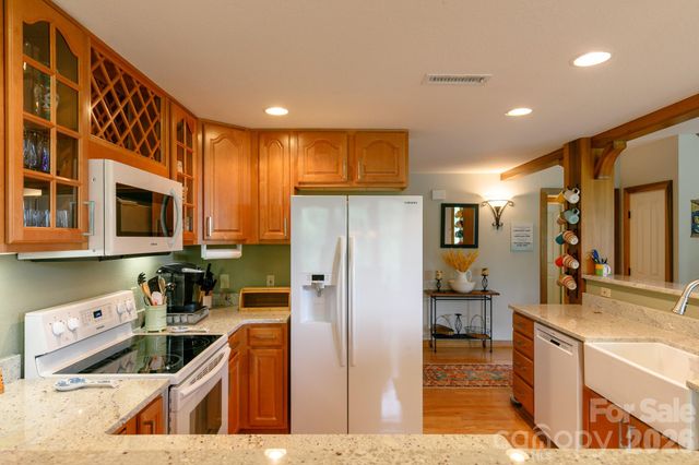 222 Creekside Way D301, Burnsville, NC 28714