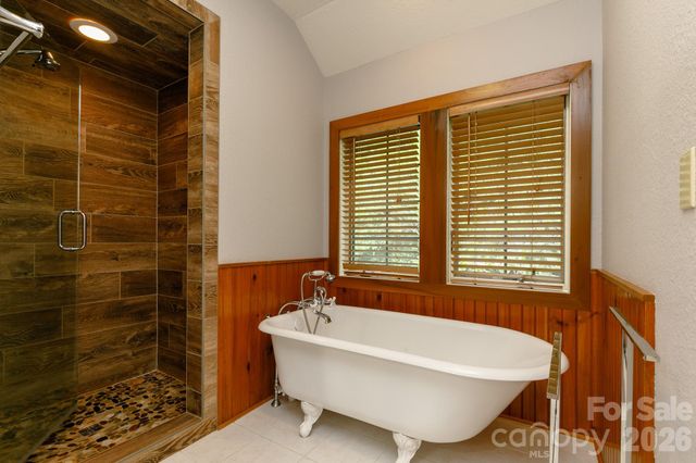 222 Creekside Way D301, Burnsville, NC 28714