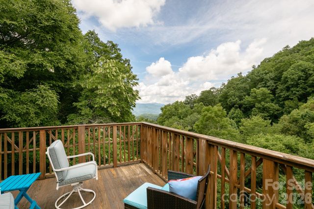 222 Creekside Way D301, Burnsville, NC 28714