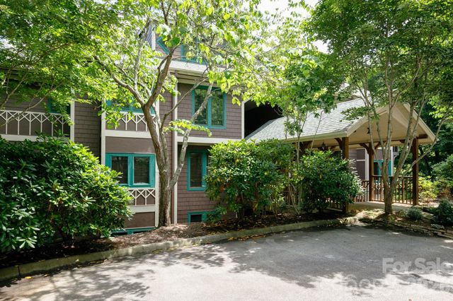 222 Creekside Way D301, Burnsville, NC 28714