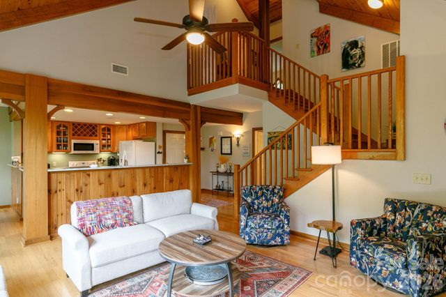 222 Creekside Way D301, Burnsville, NC 28714