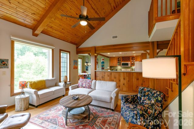222 Creekside Way D301, Burnsville, NC 28714