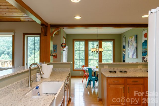 222 Creekside Way D301, Burnsville, NC 28714