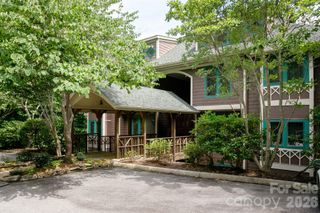 222 Creekside Way D/301, Burnsville, NC 28714