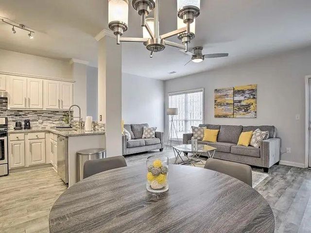 7129 Biltmore Way, Lithonia, GA 30058