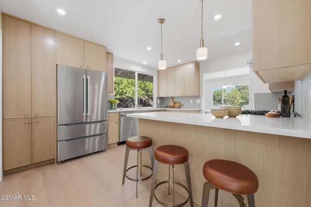 6652 Daryn Drive, West Hills, CA 91307