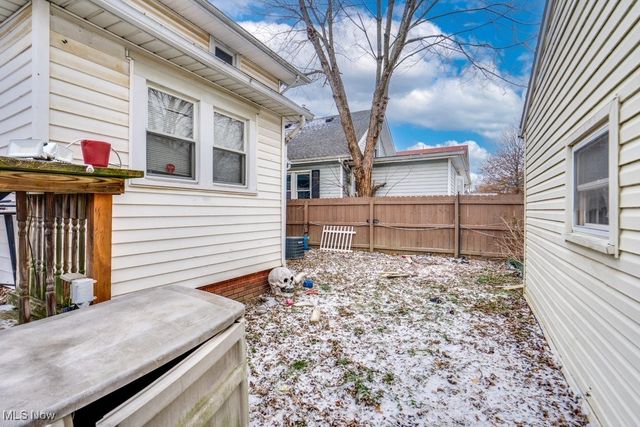 3211 11th Street SW, Canton, OH 44710