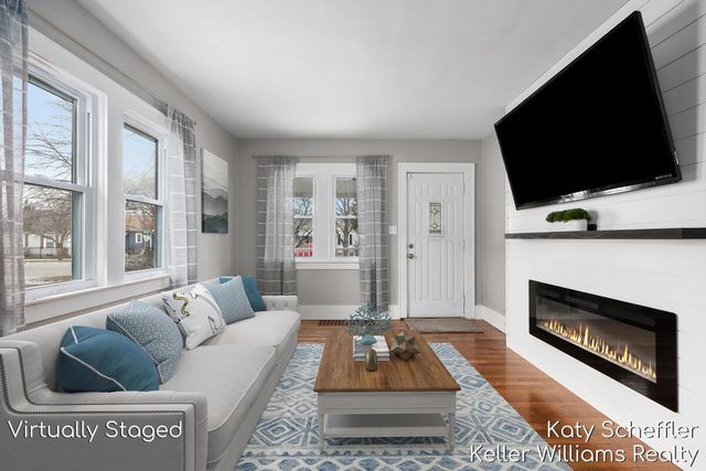 924 Elliott Street SE, Grand Rapids, MI 49507