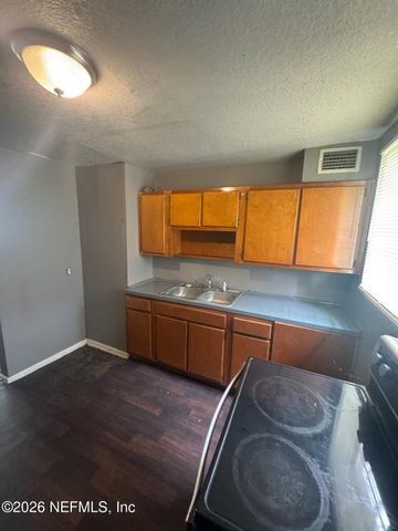 1658 W 10 Street, Jacksonville, FL 32209