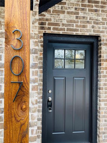 307 N Colbert Avenue, Sherman, TX 75090