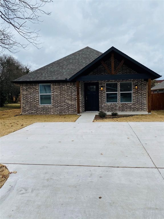 307 N Colbert Avenue, Sherman, TX 75090